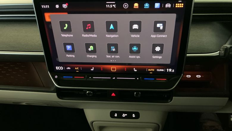 Volkswagen ID. Buzz 210kW Style Pro 86kWh 5dr LWB Auto [7St/Design+] Electric Estate